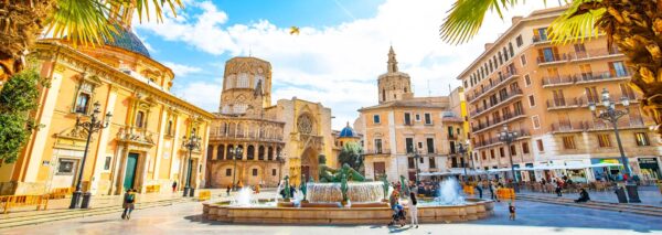 Valencia - Plaza de la Virgen